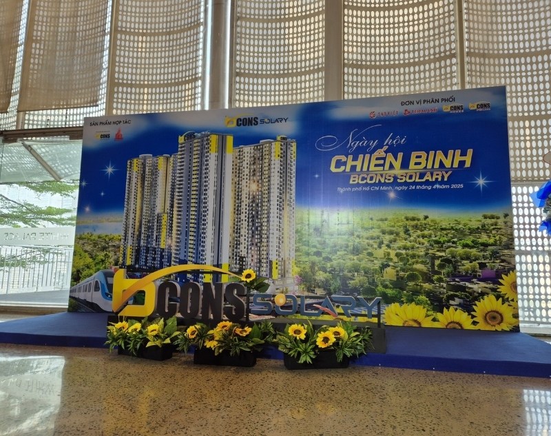 Mẫu backdrop in bạt hiflex ng&agrave;y hội chiến binh