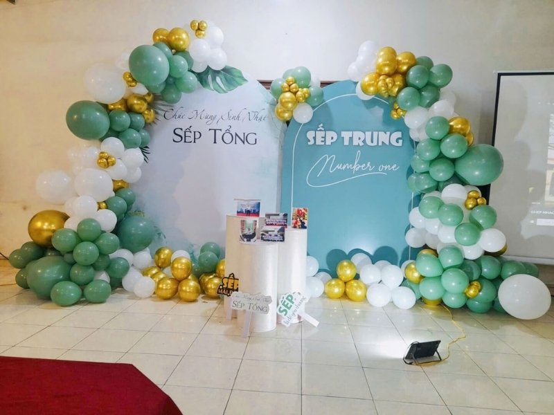 Mẫu backdrop sinh nhật sếp tổng