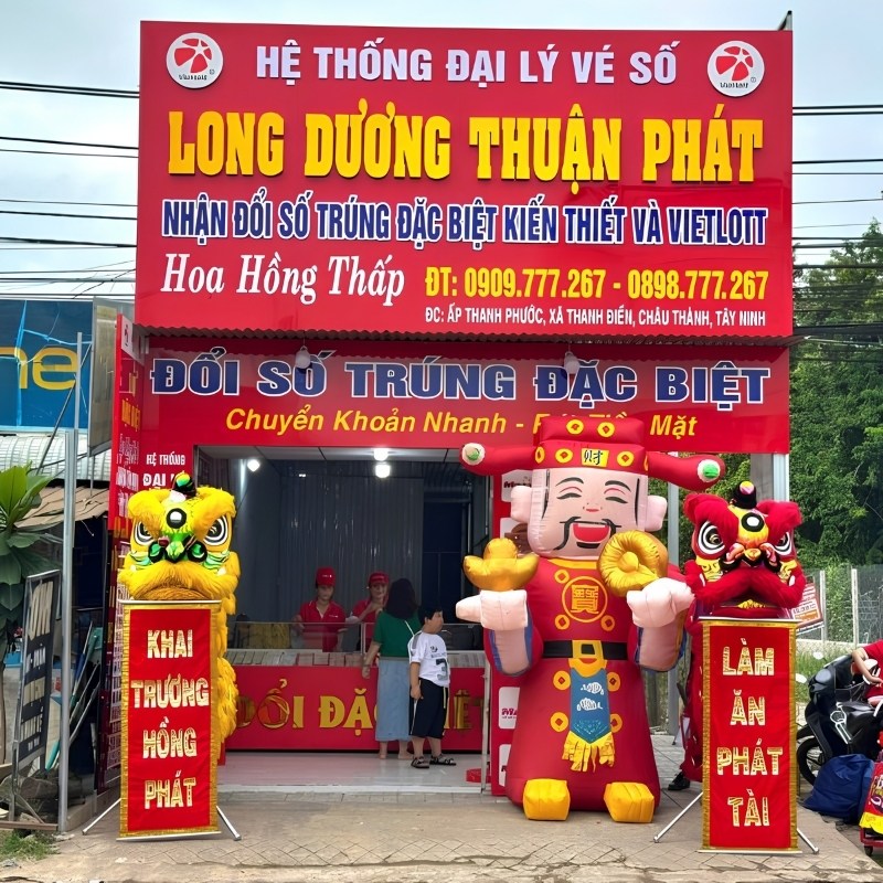 Mẫu bảng hiệu đại l&yacute; v&eacute; số long vương thuận ph&aacute;t