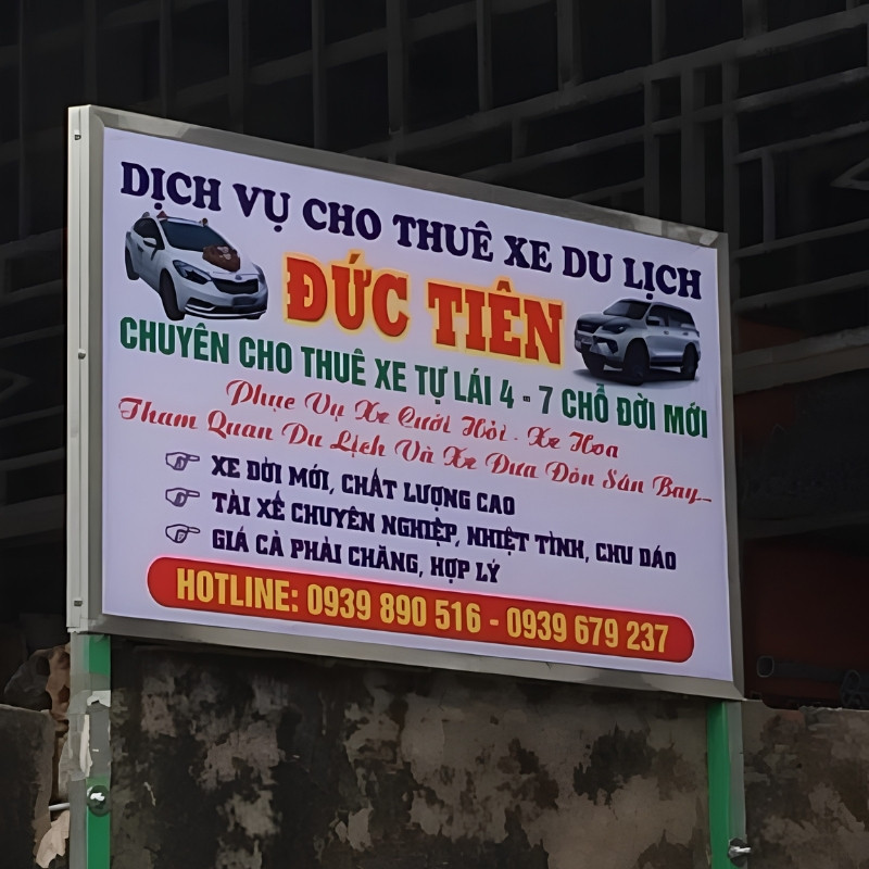 Biển vẫy quảng c&aacute;o dịch vụ cho thu&ecirc; xe du lịch