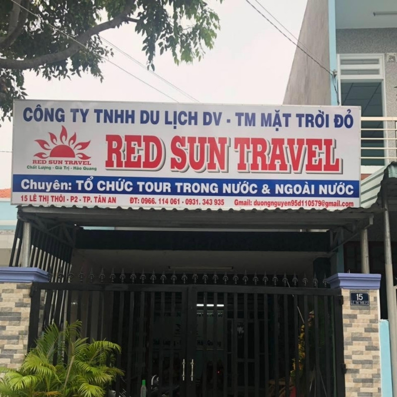 Mẫu biển quảng c&aacute;o dịch vụ du lịch mặt trời đỏ