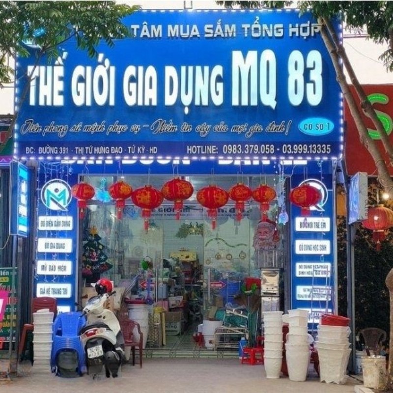 Bảng hiệu đồ gia dụng mặt dựng alu kết hợp chữ nổi mica