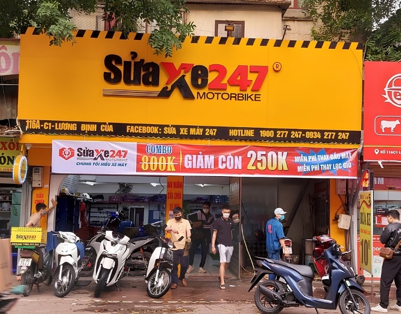 Mẫu bảng hiệu m&agrave;u v&agrave;ng tiệm sửa xe