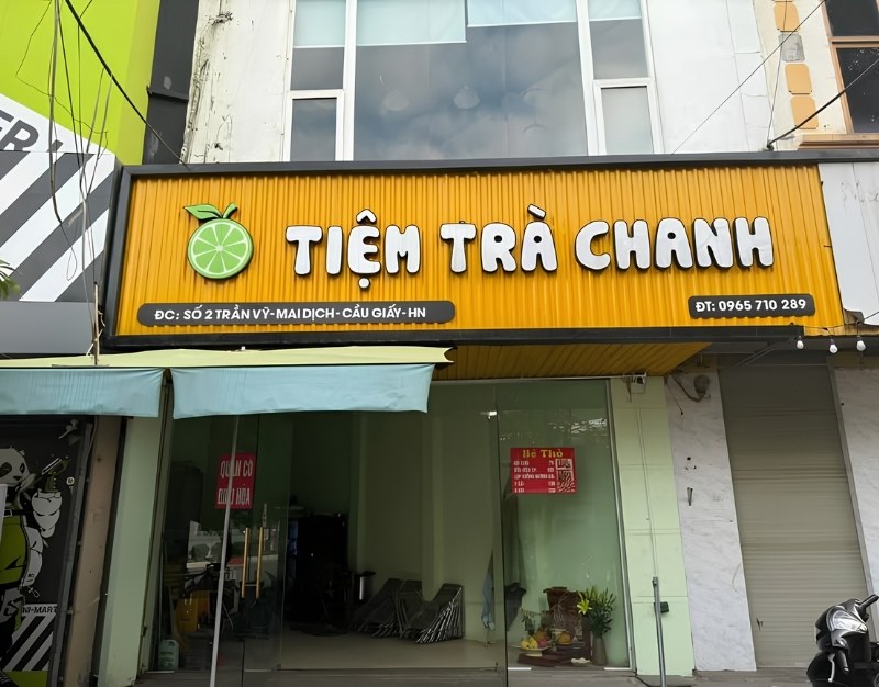 Kinh nghiệm l&agrave;m bảng hiệu nền v&agrave;ng tr&aacute;nh bị phai m&agrave;u