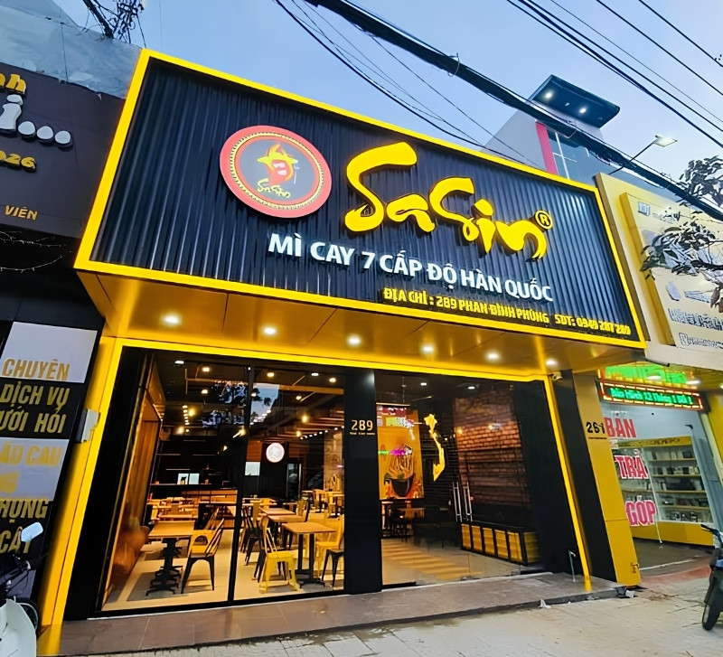 Mẫu bảng hiệu m&igrave; cay Sasin