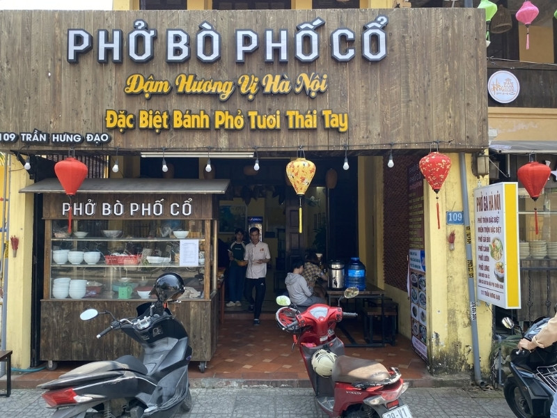 Mẫu bảng hiệu phở b&ograve; phố cổ