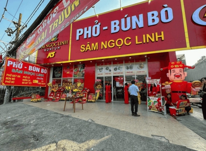 Bảng hiệu phở mặt dựng Alu chữ nổi Mica