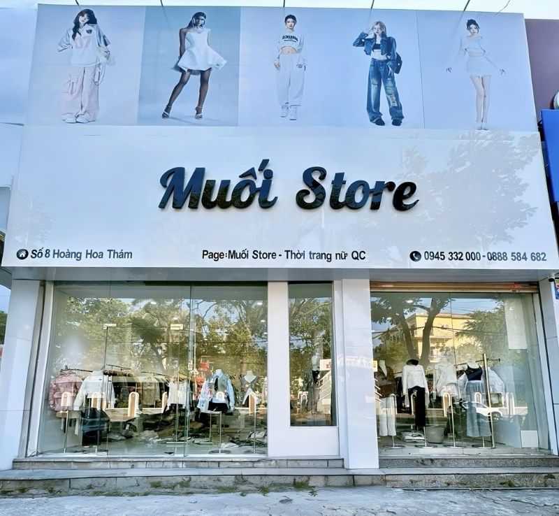 Bảng hiệu shop thời trang nữ