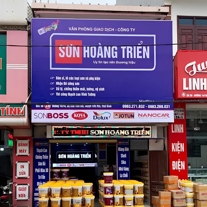 Mẫu bảng hiệu cửa h&agrave;ng sơn ho&agrave;ng triển