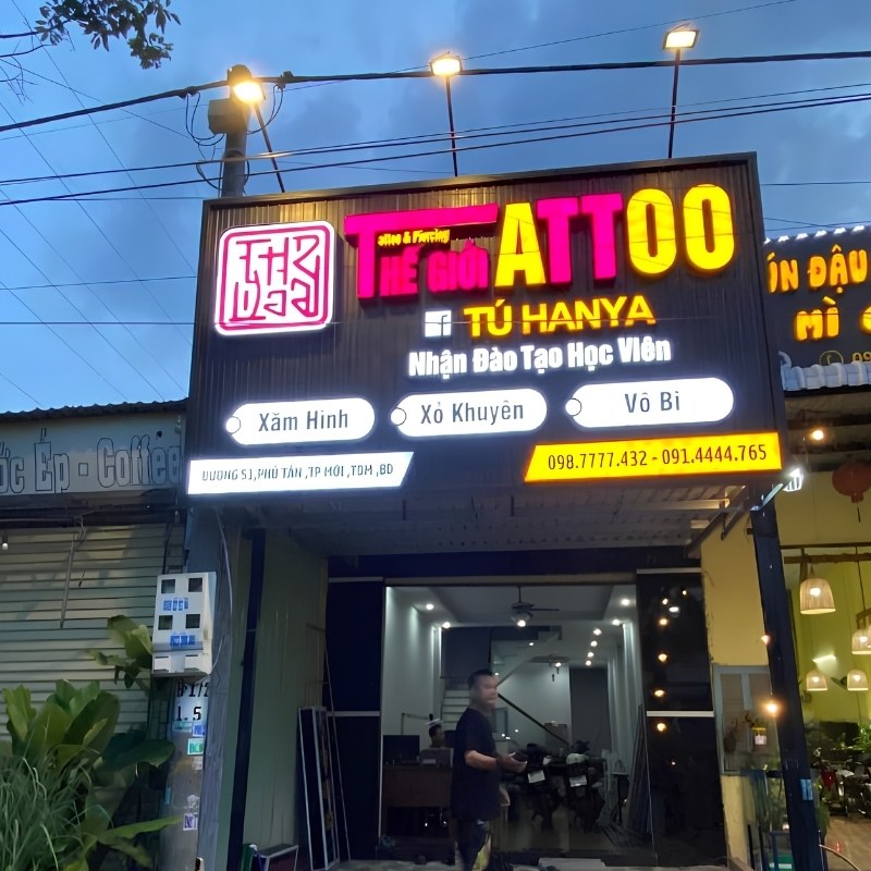Mẫu bảng hiệu tattoo t&uacute; hanya