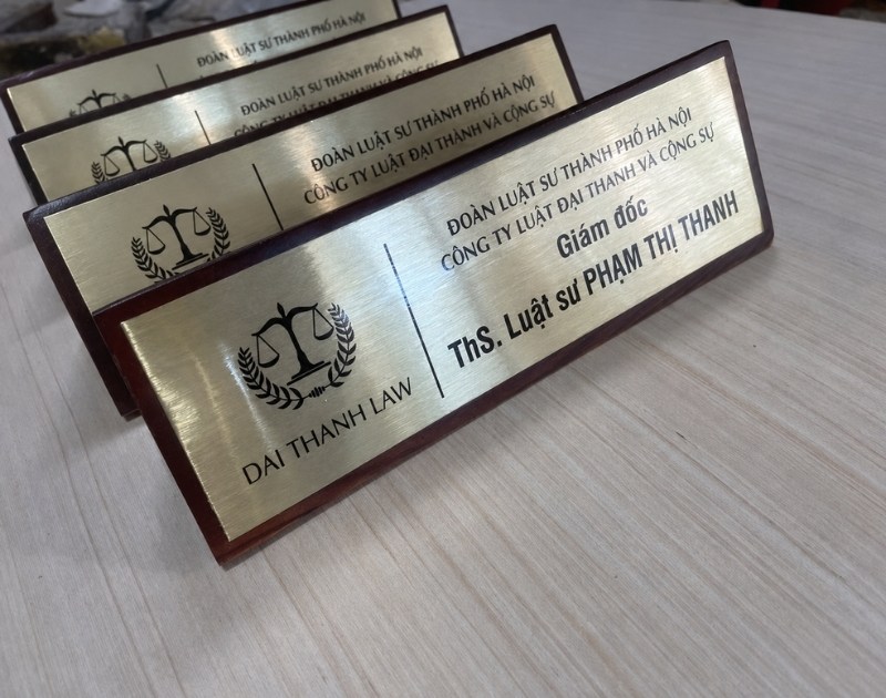 Biển chức danh luật sư