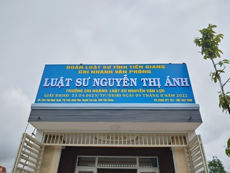 Thiết kế bảng hiệu văn ph&ograve;ng luật sư theo y&ecirc;u cầu
