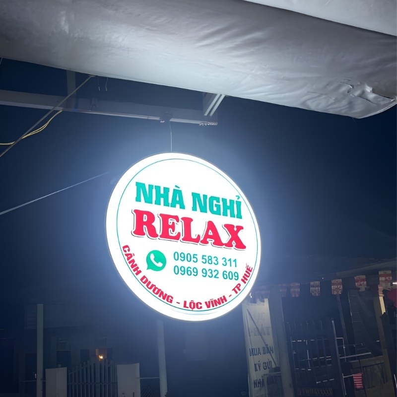 Mẫu biển vẫy nh&agrave; nghỉ h&uacute;t nổi mica
