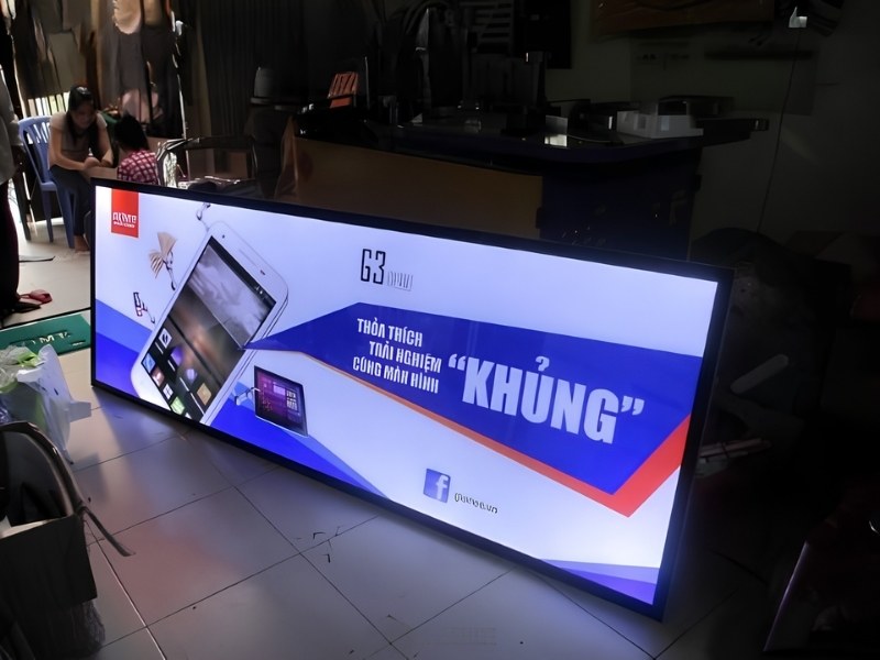Thiết kế bảng hiệu hộp đ&egrave;n theo y&ecirc;u cầu