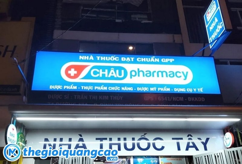 L&agrave;m bảng hiệu hộp đ&egrave;n gi&aacute; rẻ cho tiệm thuốc pharmacy