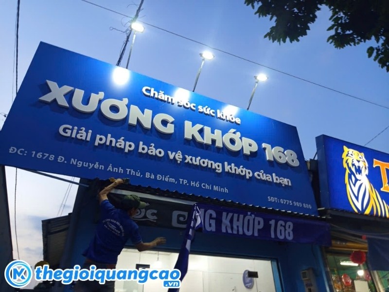 Bảng hiệu phòng khám xương khớp