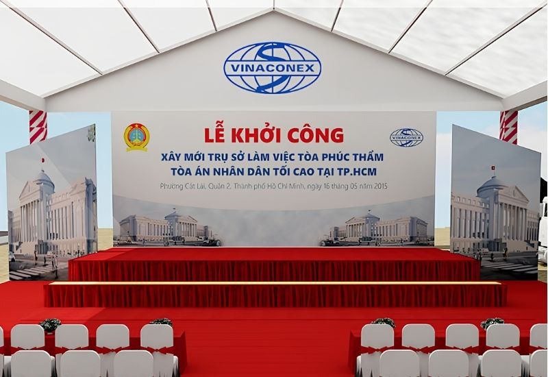 Thiết kế backdrop lễ khởi c&ocirc;ng theo y&ecirc;u cầu