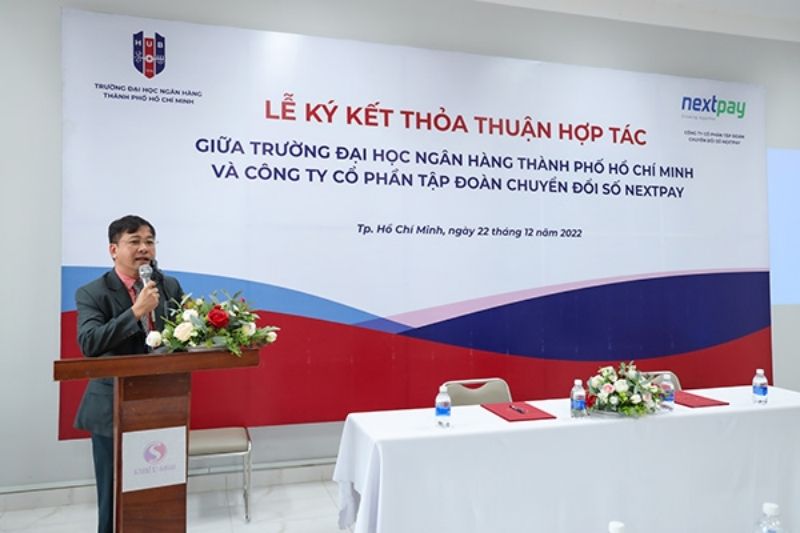 Mẫu backdrop lễ k&yacute; kết trong lĩnh vực gi&aacute;o dục