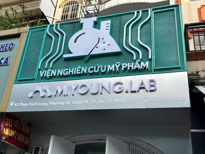 Mẫu bảng hiệu 3D quảng c&aacute;o viện nghi&ecirc;n cứu mỹ phẩm