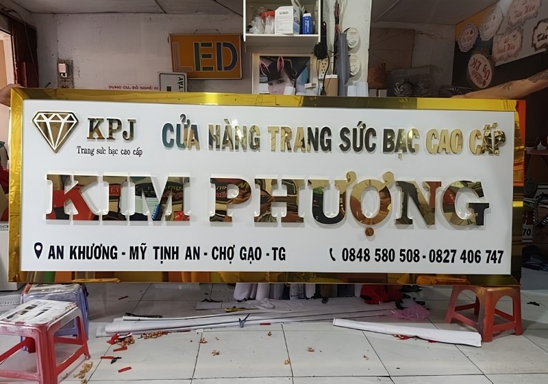 Thiết kế bảng hiệu quảng c&aacute;o 3D theo y&ecirc;u cầu
