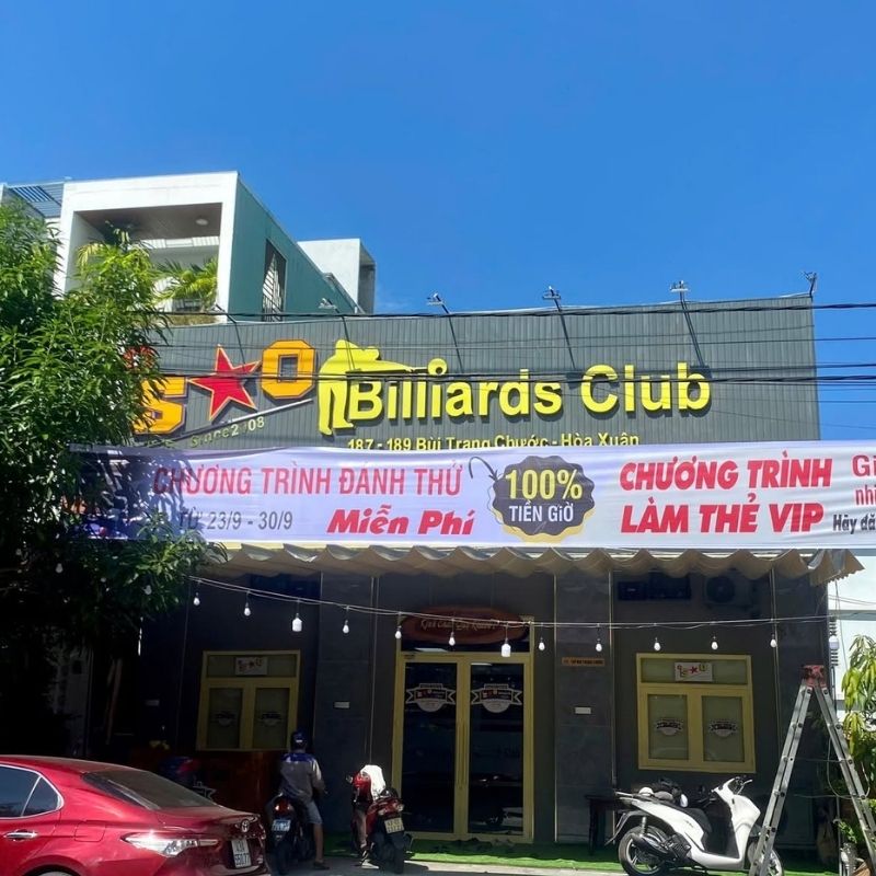 Mẫu bảng hiệu bida nền t&ocirc;n s&oacute;ng d&aacute;n chữ nổi mica