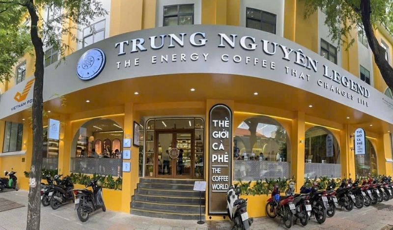 Bảng hiệu qu&aacute;n cafe thương hiệu Trung Nguy&ecirc;n Legend