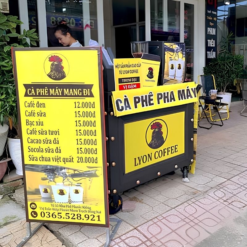 Bảng hiệu đứng qu&aacute;n cafe take away