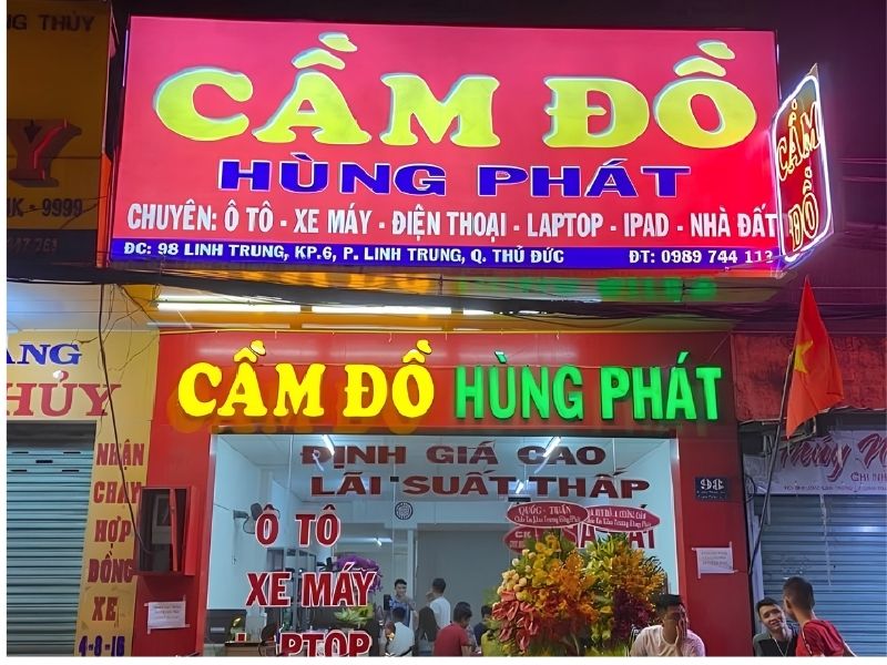 Bảng hiệu cầm đồ chất liệu bạt hiflex in uv