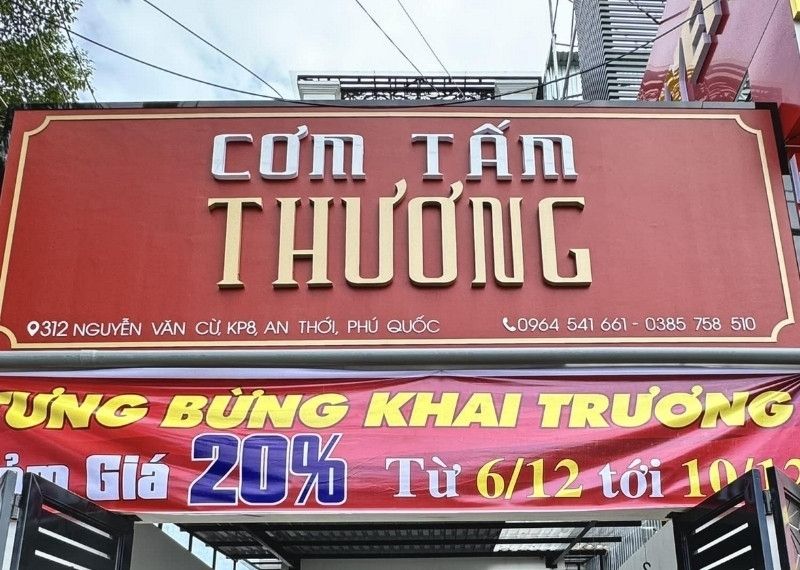 Bảng hiệu qu&aacute;n cơm tấm chữ nổi inox