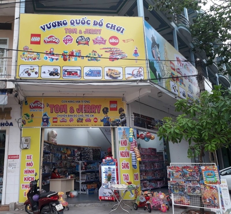 Bảng hiệu shop đồ chơi trẻ em chất liệu bạt Hiflex
