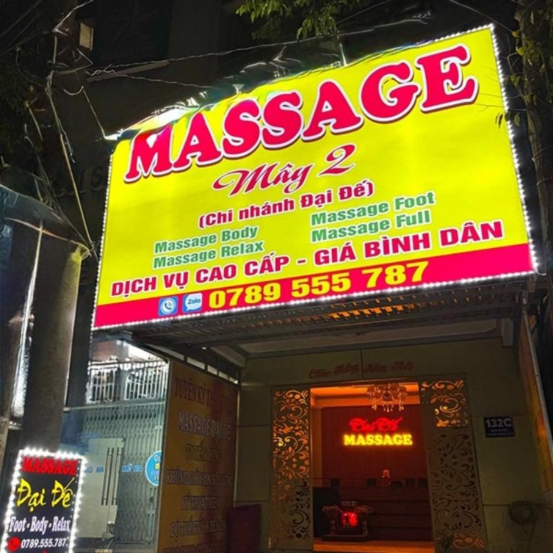 Mẫu bảng hiệu massage in bạt hifflex xuyện s&aacute;ng