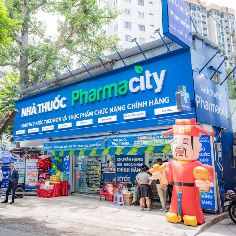 Mẫu bảng hiệu m&agrave;u xanh dương nh&agrave; thuốc Pharmacity