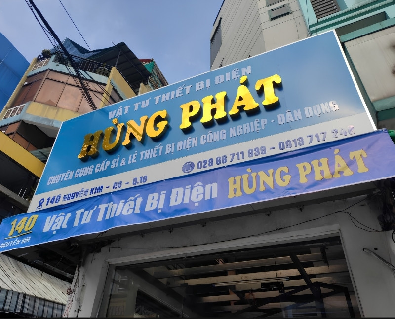 L&agrave;m bảng hiệu quảng c&aacute;o m&agrave;u xanh dương gi&aacute; rẻ trọn g&oacute;i tại TPHCM
