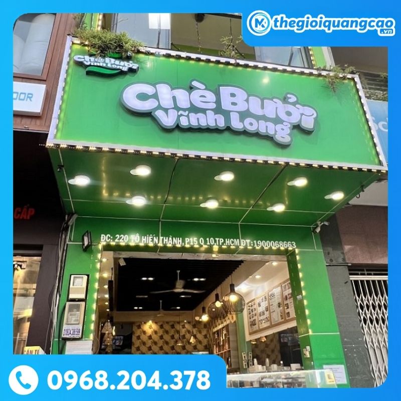 Bảng Hiệu Màu Xanh Lá Cây