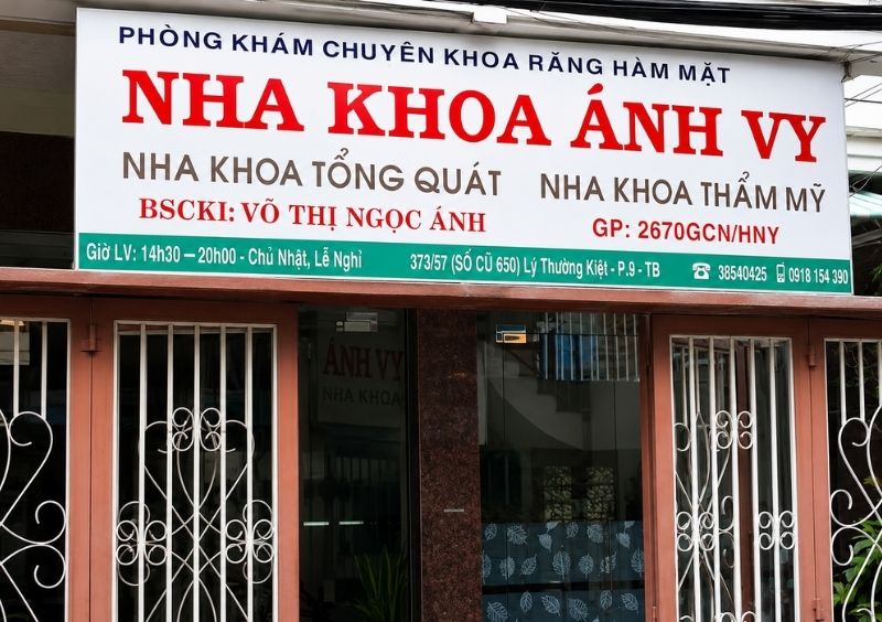 Bảng hiệu nha khoa in bạt hiflex
