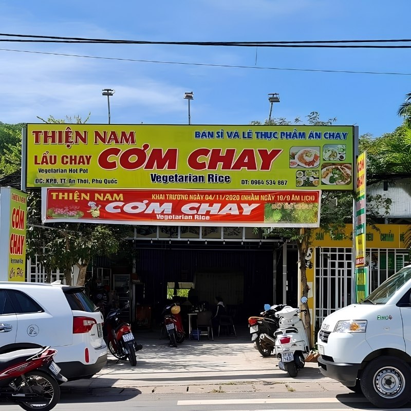 Mẫu bảng hiệu qu&aacute;n cơm chay b&igrave;nh d&acirc;n