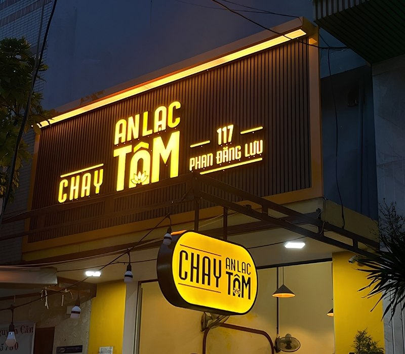 Mẫu hộp đ&egrave;n qu&aacute;n chay