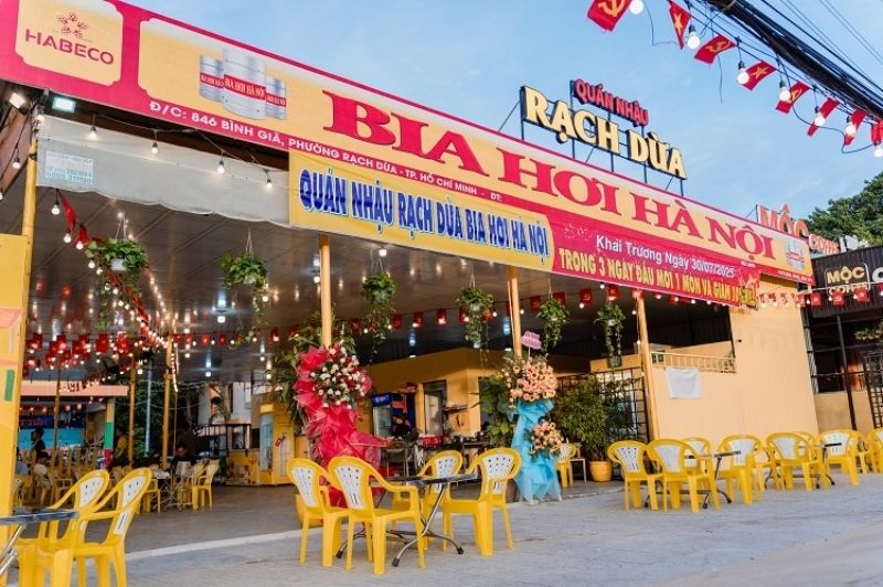 Mẫu bảng hiệu qu&aacute;n nhậu bia hơi H&agrave; Nội