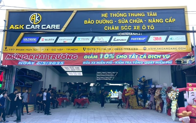 Bảng hiệu rửa xe &ocirc; t&ocirc;