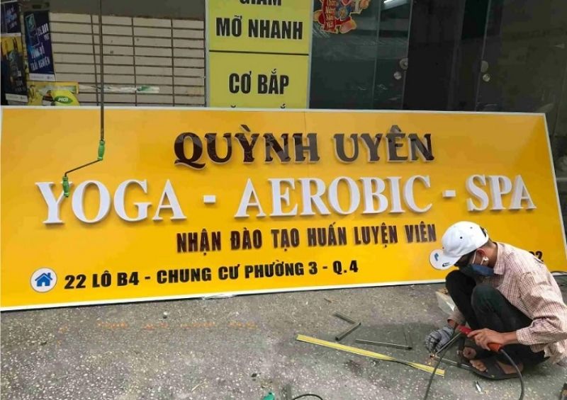 Mẫu bảng hiệu yoga, aerobic Quỳnh Uy&ecirc;n