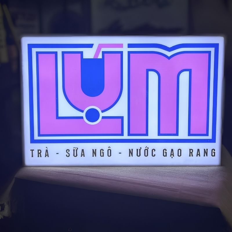 Hộp đ&egrave;n mica c&aacute;n decal h&igrave;nh chữ nhật