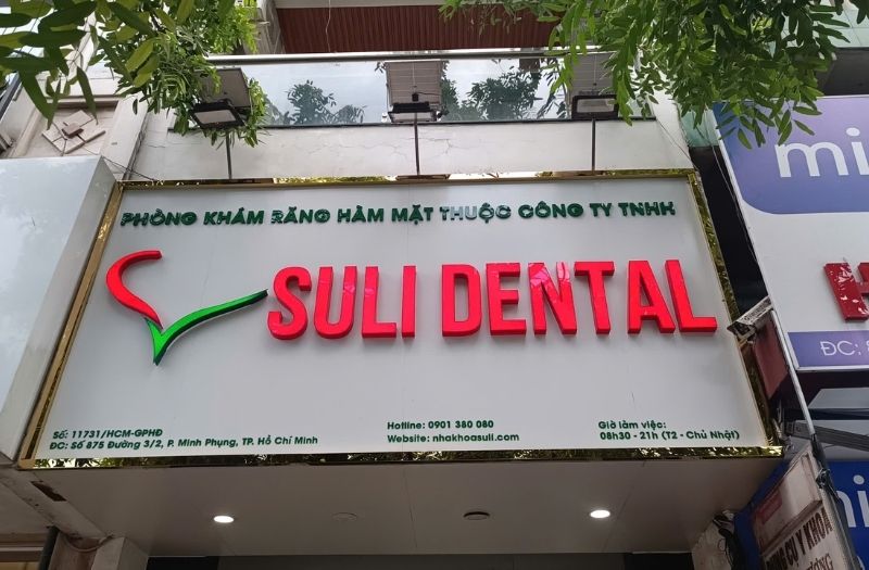 Mẫu bảng hiệu chữ nổi mica phòng khám răng hàm mặt
