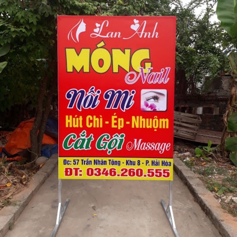 Ưu điểm v&agrave; hạn chế của bảng hiệu đứng