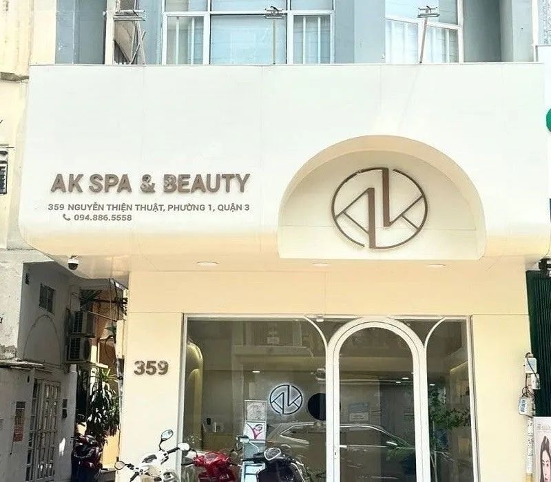 Những th&ocirc;ng tin n&ecirc;n c&oacute; tr&ecirc;n bảng hiệu spa