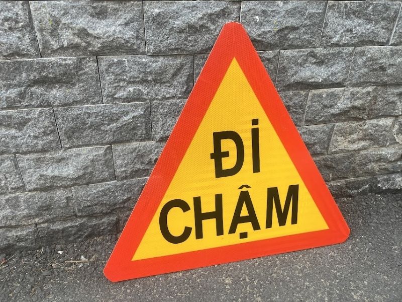 Decal phản quan l&agrave;m biển b&aacute;o