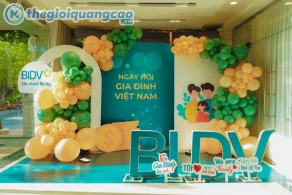 Ph&ocirc;ng nền ng&agrave;y hội gia đ&igrave;nh Việt Nam