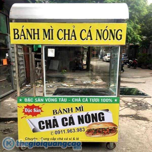 Mẫu bảng hiệu b&aacute;nh m&igrave; chả c&aacute;