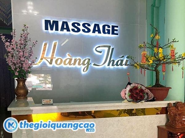 Thiết kế bảng hiệu quảng c&aacute;o cho tiệm massage theo y&ecirc;u cầu