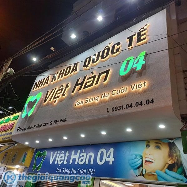 B&aacute;o gi&aacute; bảng hiệu nha khoa