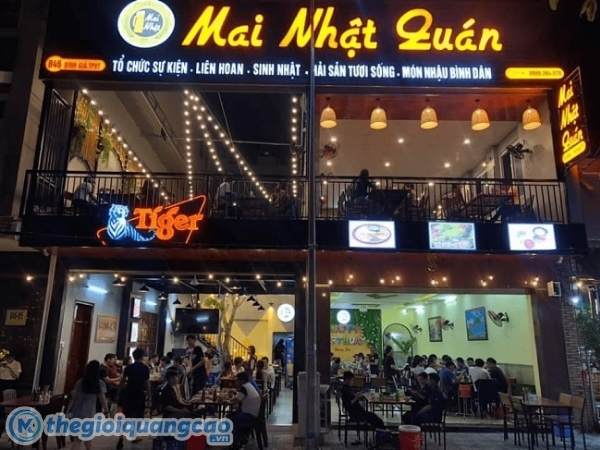 Thi c&ocirc;ng bảng hiệu qu&aacute;n nhậu gi&aacute; rẻ tại TPHCM